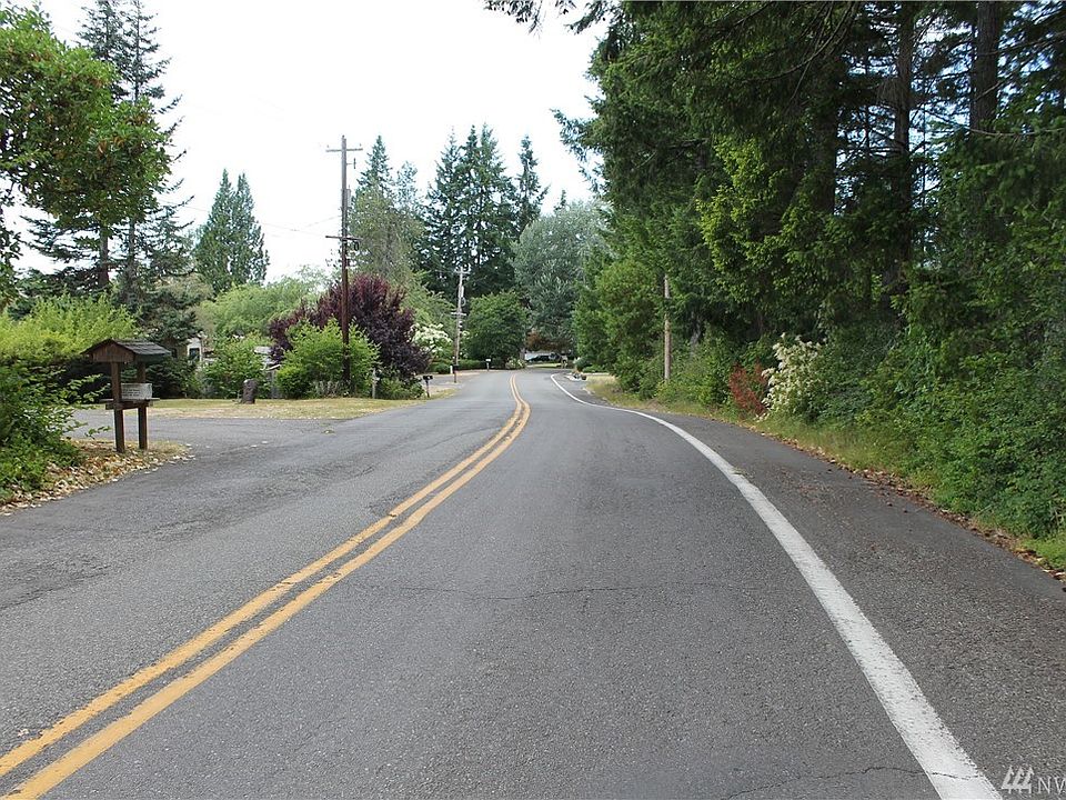 2nd image of 1887 E Island Lake Dr