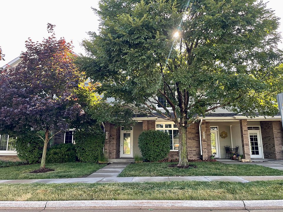 1st image of 217 Brentwood Dr