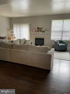 345 Oxer Ct — Photo 4