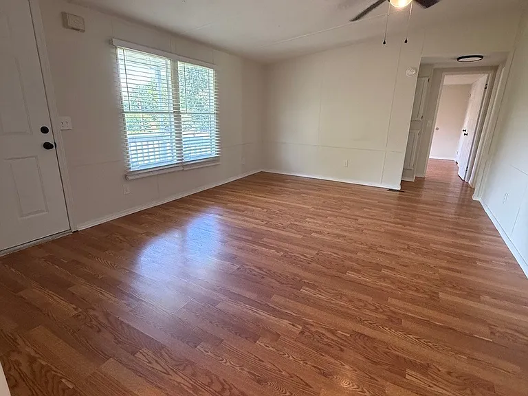 2031 Ballenger Rd — Photo 10