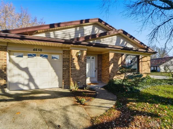 4850 Foxdale Dr, Dayton, OH 45429