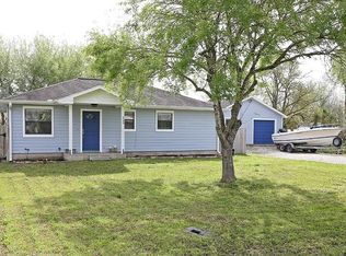 329 Sutton St, San Leon, TX 77539
