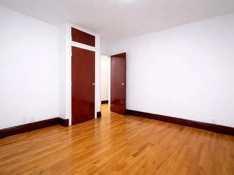 28 W 125th St #2A — Photo 10