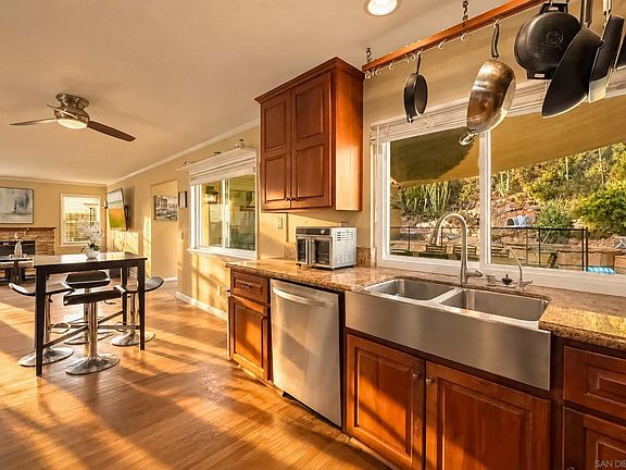 4th image of 2742 Prairiestone Way