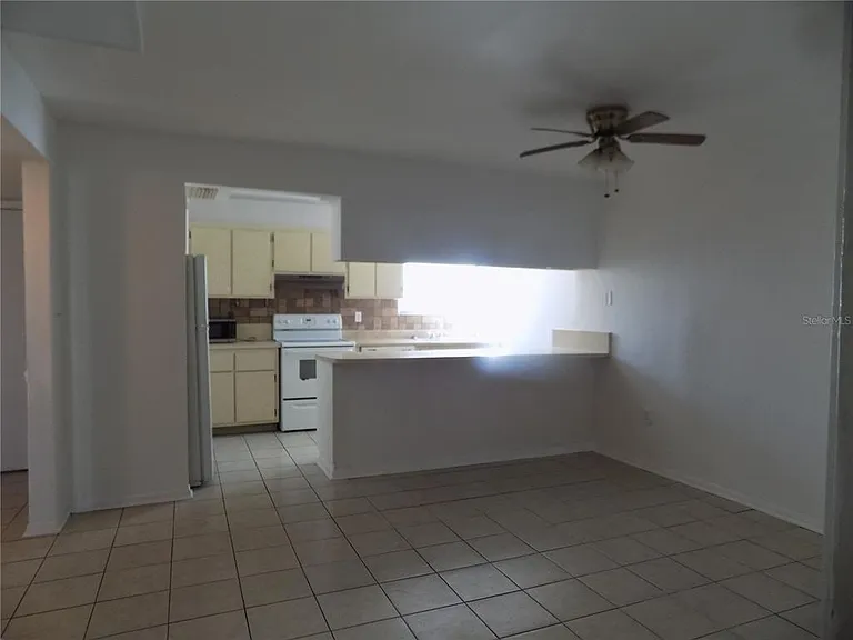 2811 SW Archer Rd #X201 — Photo 11