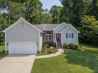 1515 Bear Mountain Rd, Charlotte, NC 28214