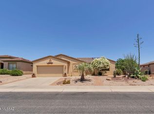 994 W Tenniel Dr, Green Valley, AZ 85614