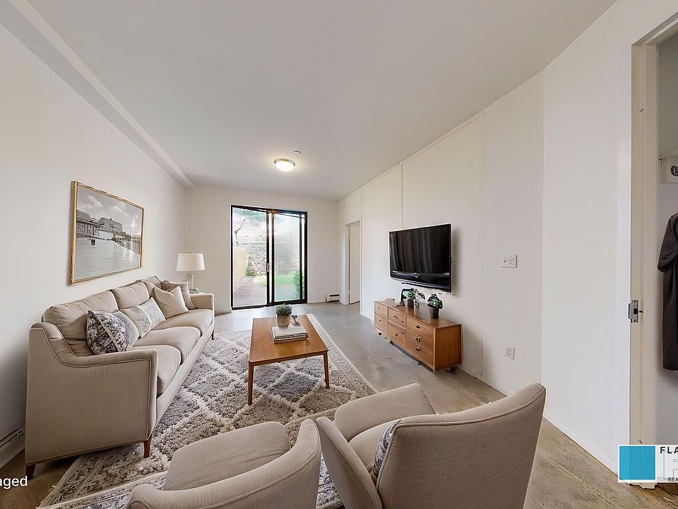1st image of 21 Judge St APT 1b