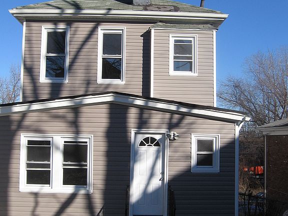 4th image of 3419 Edson Ave