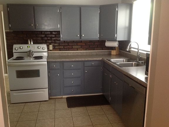 3rd image of 1726 Minturn Ln