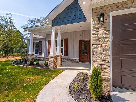 5th image of 3550 Lakeside Dr