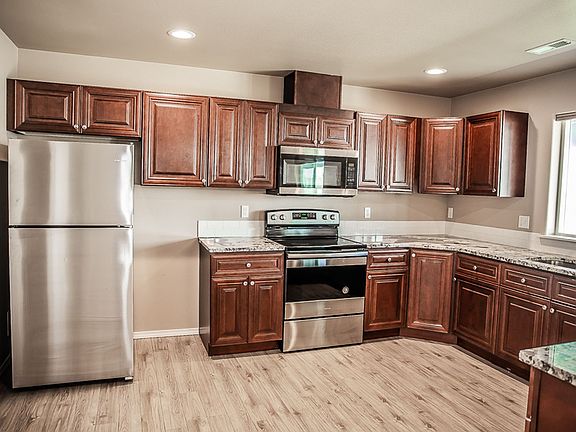 4th image of 1805 W Marina Dr #2