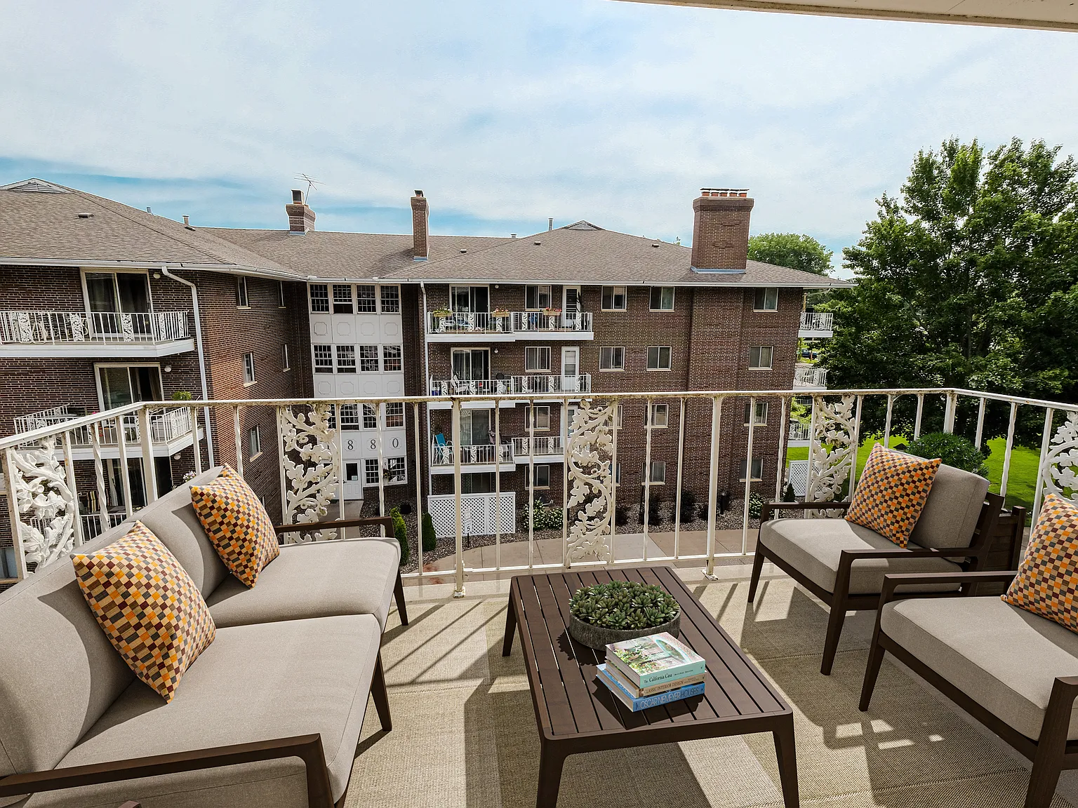 Parkview Court — Photo 4