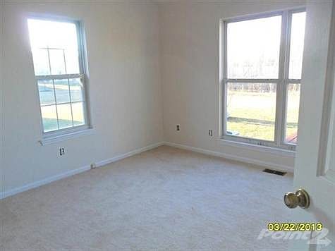 3rd image of 25408 Willowbrook Ct #12