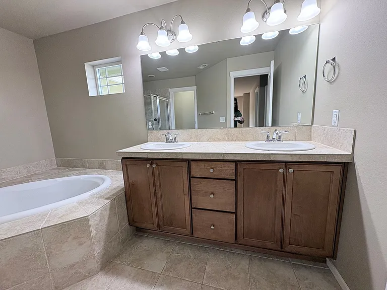 34822 SE Jacobia St — Photo 7