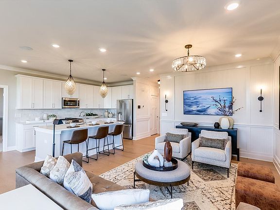 7th image of this home