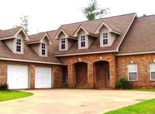 6020 Queens Ct, Orange, TX 77630