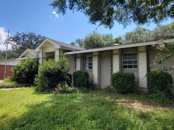 202 22nd St, Niceville, FL 32578