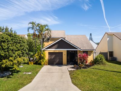 55 Peachtree Place, Boynton Beach, FL, 33436