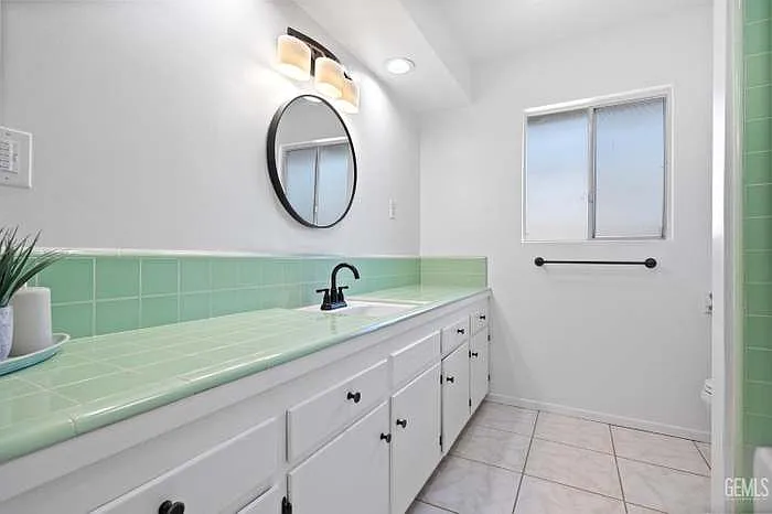 3 bed, 1635 sqft, $825 — Photo 4