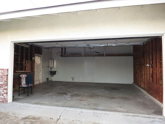 4th image of 8131 Whitmore St