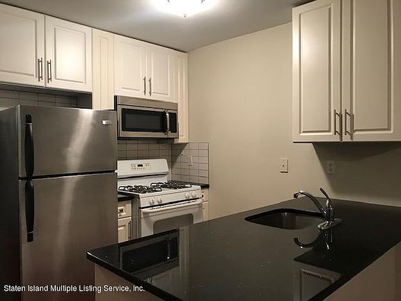 3rd image of 240 Pond Way #B