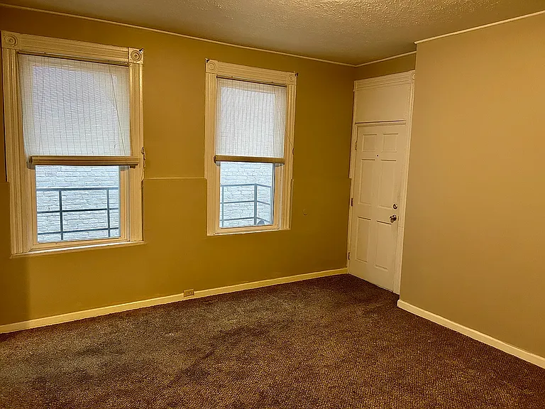 939 Washington Ave #2 — Photo 8