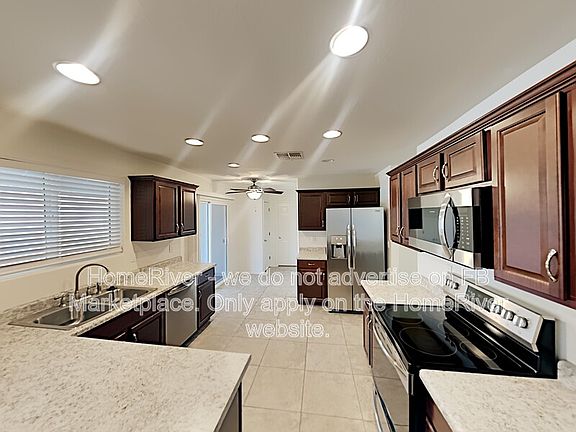 4th image of 13003 W La Terraza Dr