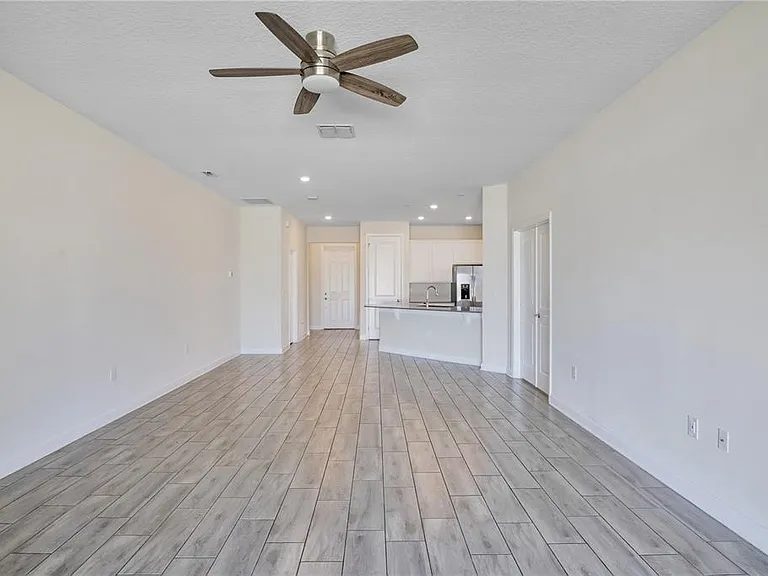 223 Bergamot Loop #A — Photo 9