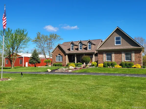 11457 Lapeer Rd, Davison, MI 48423