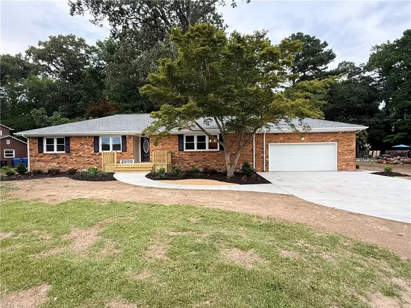 2000 Wolfsnare Rd, Virginia Beach, VA 23454