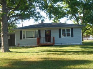 1023 Spotsylvania St, New Athens, IL 62264