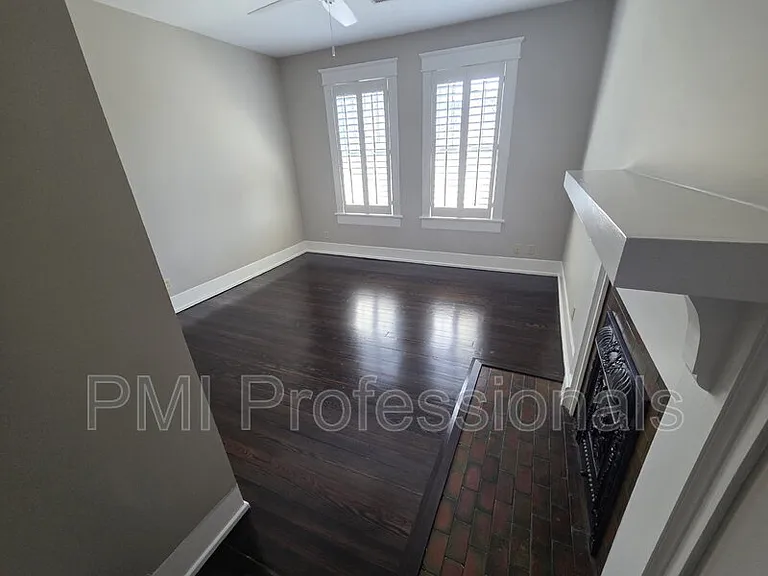 401 E Main St — Photo 19