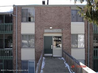 1110 Summit Point, Scranton, PA 18508