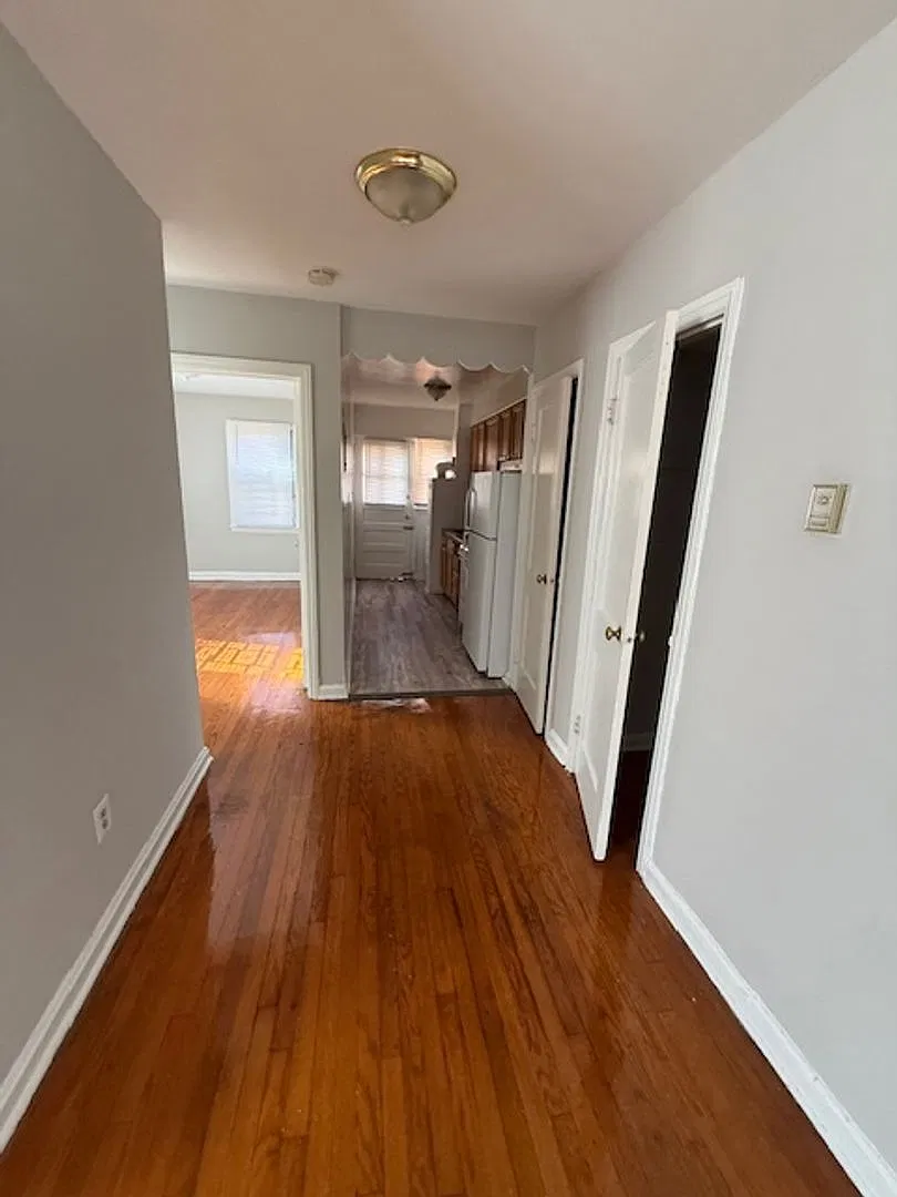 429 Burbank St Se — Photo 4