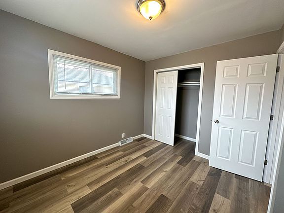3rd image of 5938-5940 N 61st St #5938