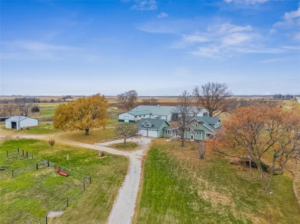 1671 Highway 169 St, Winterset, IA 50273