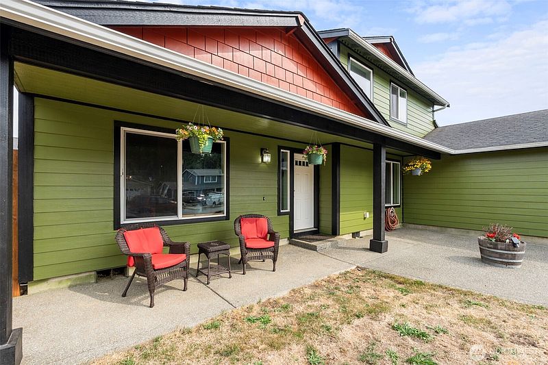 3rd image of 316 Camden Way