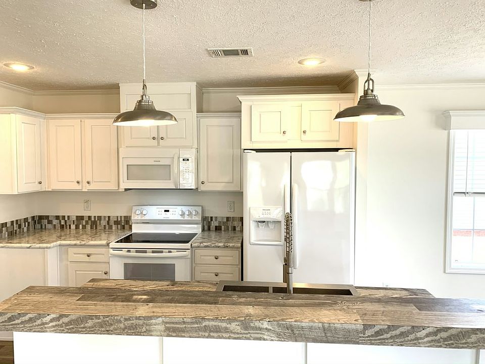 1st image of 36138 Palm Breeze Ln