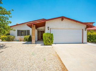 13803 Arrowhead Dr, Victorville, CA 92395