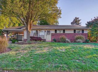 115 Cambridge Dr, Mechanicsburg, PA 17055