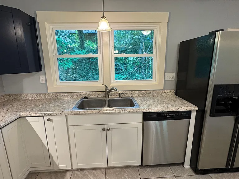125 Raleigh Ave — Photo 12