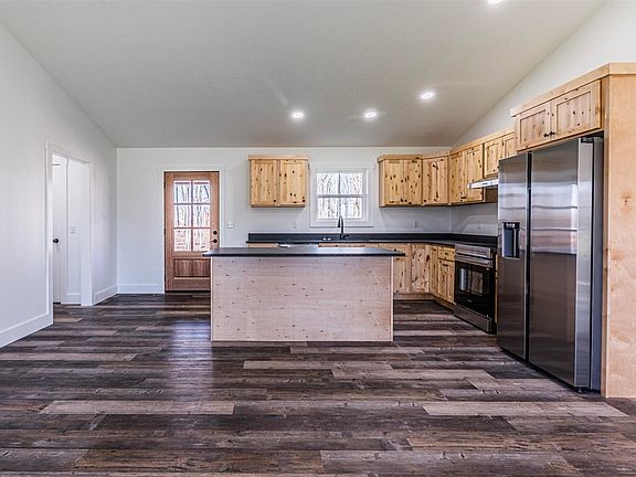 4th image of 143 Needmore Acres Rd