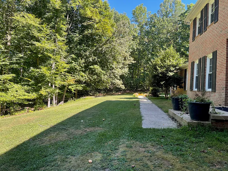 11506 Club Ct — Photo 3