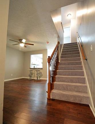 5th image of 519 E Saint Catherine St