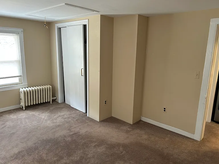 376 S Main St — Photo 5