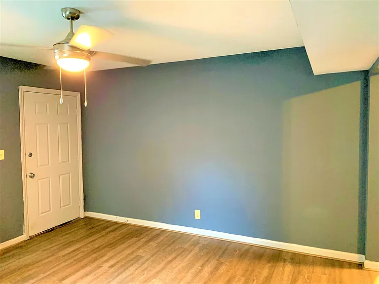 1031 Curran St NW — Photo 6