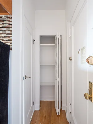 Rented by City Connections Realty | media 19