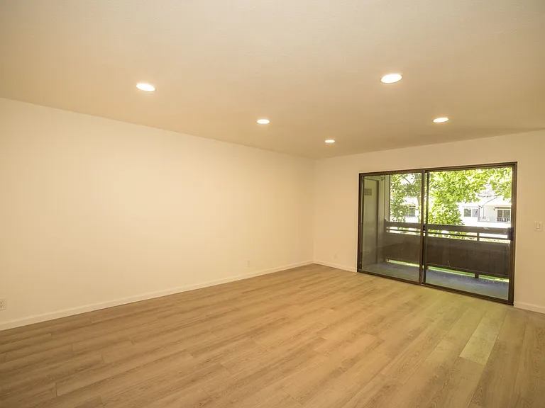 765 San Antonio Rd #75 — Photo 3
