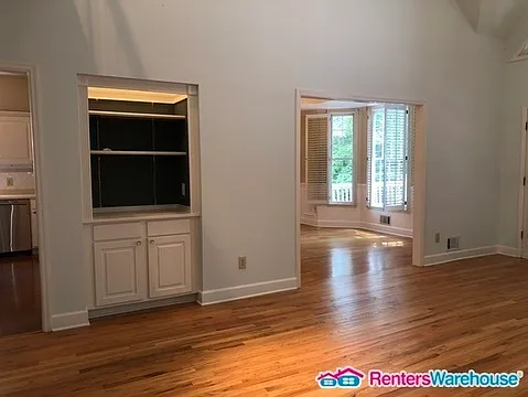 3794 Sidestreet — Photo 4
